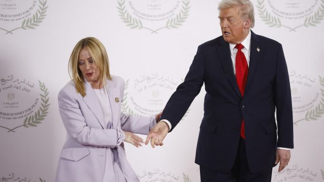 The Uncertain Future of Far-Right Alliances: Meloni and Trump in Focus
